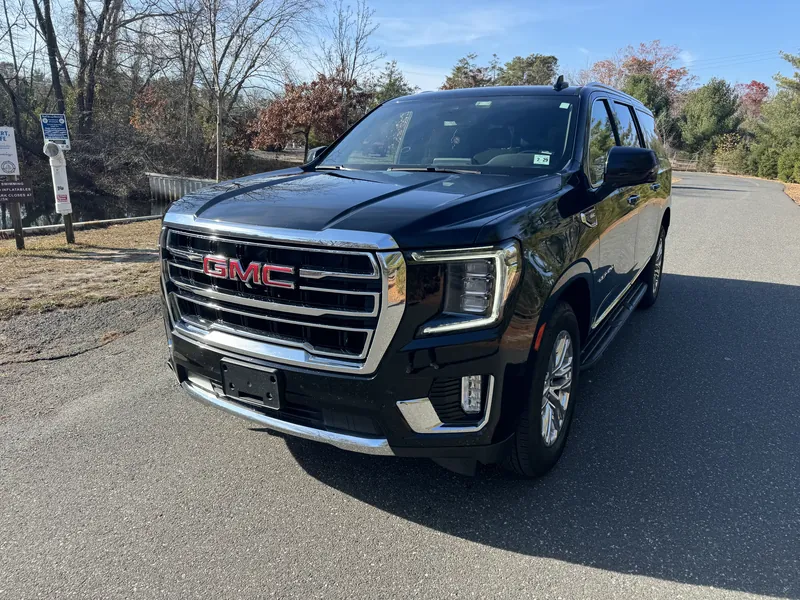 2024 GMC Yukon XL - Image 3