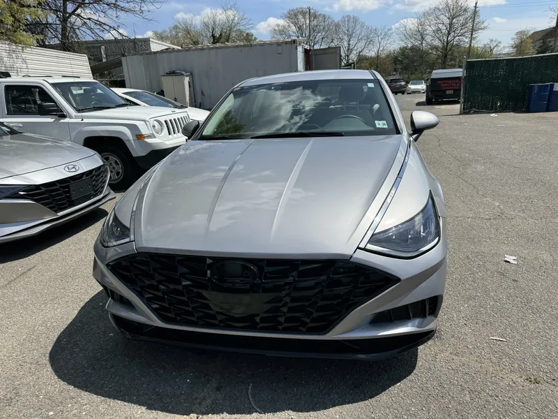 2023 Hyundai Sonata - Image 3