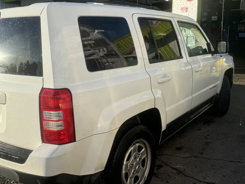 2017 Jeep Patriot - Image 3